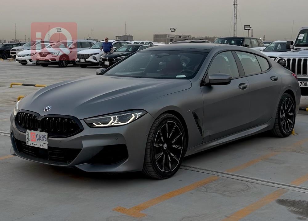 بي ام دبليو 8 الفئة